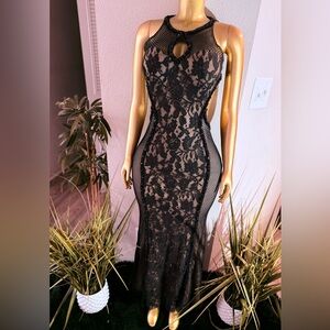 Dave & Johnny Black Lace Backless Dress
